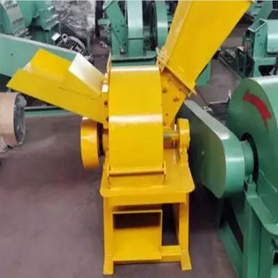 Maszyna mobilna kruszarka z drewna przenośna maszyna do napędu silnika diesla do wykonania tartak