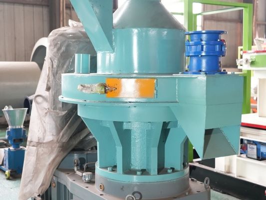 4mm 8mm Maszyna do peletek z wiórów drzewnych Cylindryczne cząstki do łupin orzecha kokosowego