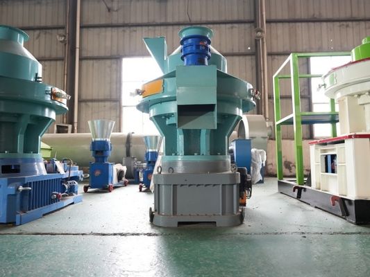 4mm 8mm Maszyna do peletek z wiórów drzewnych Cylindryczne cząstki do łupin orzecha kokosowego