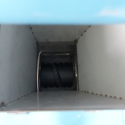 500 kg / H Maszyna do produkcji peletek do małych ryb 2,2 kW Moc cięcia