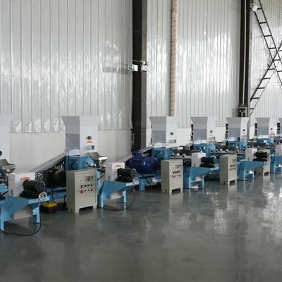 Pływająca maszyna do mielenia paszy z regulacją prędkości o dużej wydajności