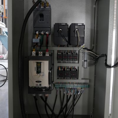 CE Maszyna do produkcji karmy dla małych zwierząt Produkcja paszy dla ryb Odporność na zużycie maszyny