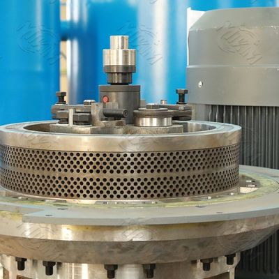 CE Flat Die Pelletizer Mały granulator paszowy Młyn do peletek napędzany WOM 12 mm