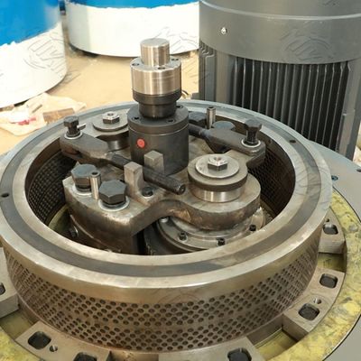 MIKIM Anti Friction Wood Pelletizer Mill Biomass Hay Pellet Maker Trwały