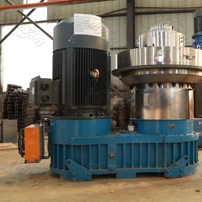 ODM Pyłoszczelna maszyna do produkcji peletów drzewnych Produkcja paliwa Silnik WOM Oszczędność energii