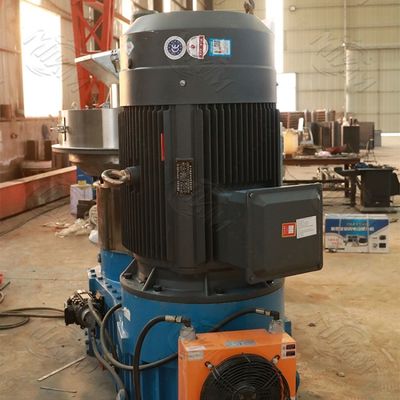 Lucerna Bagasse Biopaliwo Plastikowa maszyna do produkcji peletów 5000 kg / H 2 mm