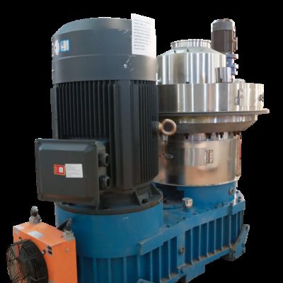 Płaska maszyna do pelletu drzewnego 1100 kg / H 800 kg / H Oszczędność energii Odporna na rdzę