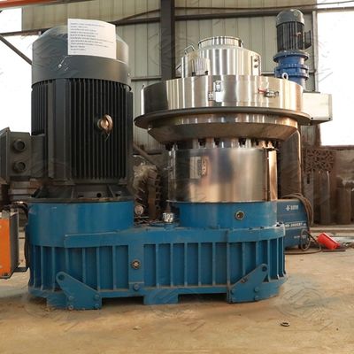 Jakość Linia do pelletu drzewnego Biomasa Wood Pellet Mill 800-1000kg / H Wydajność fabryka