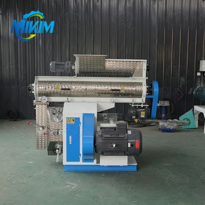 50-100 kg / h Młyn do granulowania paszy dla drobiu Granulator do produkcji paszy dla kurczaków i ryb